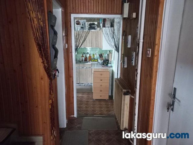 Eladó családi ház, Zalaegerszegen 63 M Ft, 4 szobás
