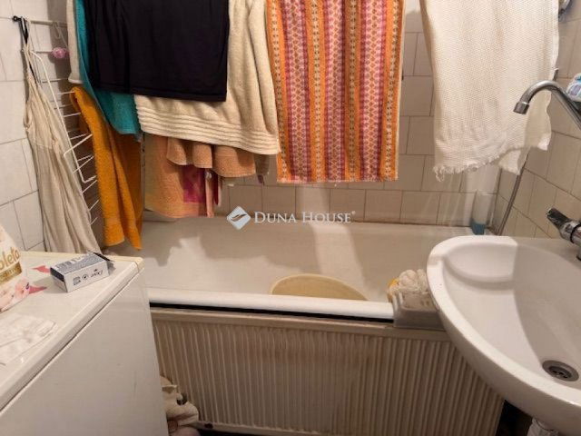 Eladó panellakás, Budapesten, XXII. kerületben 59.9 M Ft