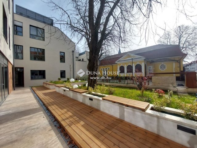 Eladó téglalakás, Siófokon 67.17 M Ft, 2 szobás