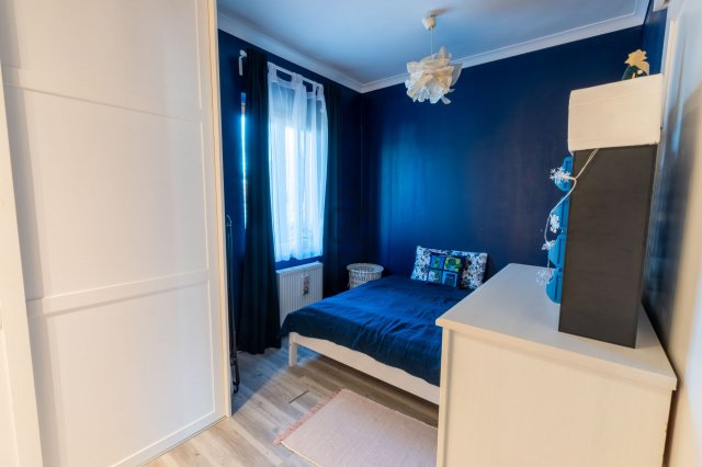 Eladó téglalakás, Székesfehérvárott 74.9 M Ft, 4 szobás