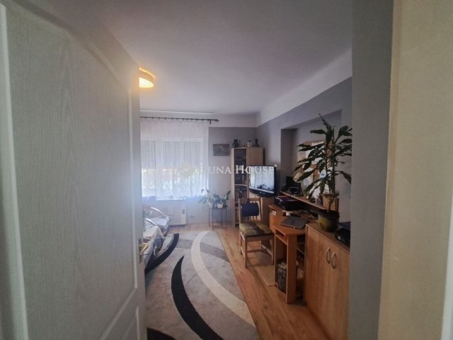 Eladó családi ház, Tápiószelén 35 M Ft, 2 szobás