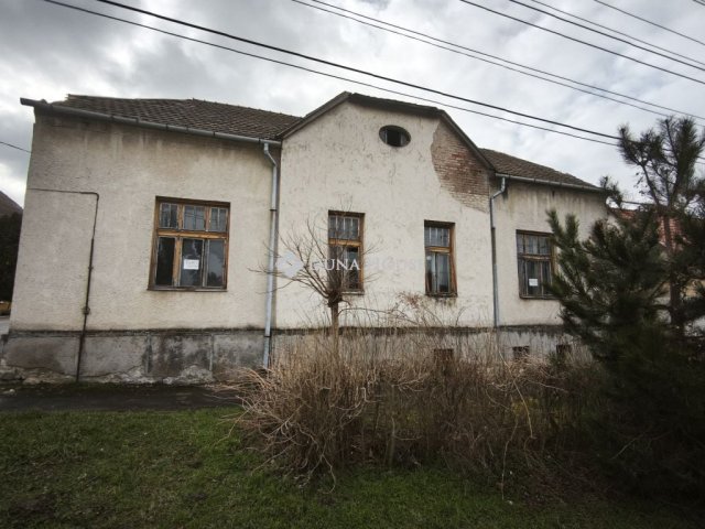 Eladó családi ház, Sellyén 9.9 M Ft, 4 szobás