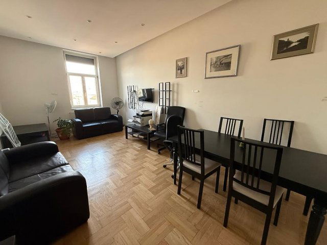 Eladó téglalakás, Budapesten, IX. kerületben, Üllői úton