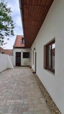Eladó hotel, Egerben 199 M Ft / költözzbe.hu