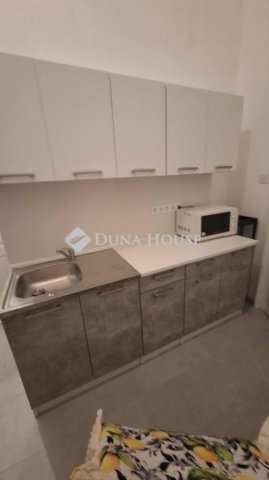 Eladó téglalakás, Budapesten, VII. kerületben 60 M Ft, 1 szobás