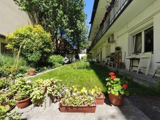 Eladó téglalakás, Budapesten, III. kerületben 55 M Ft, 1 szobás