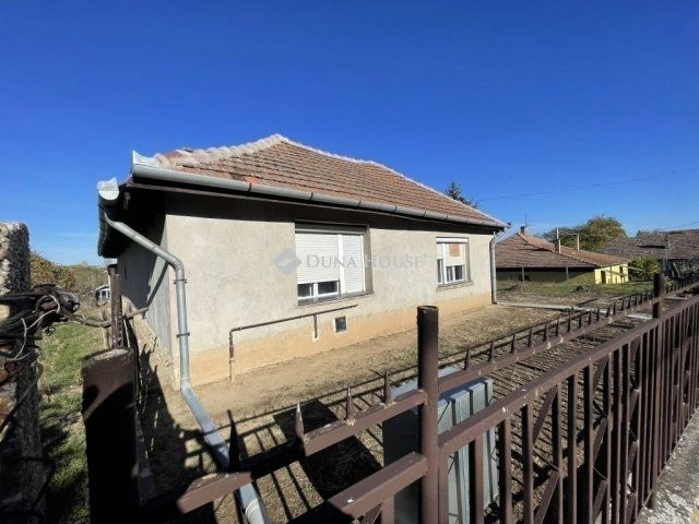 Eladó családi ház, Sülysápon 43.9 M Ft, 3 szobás