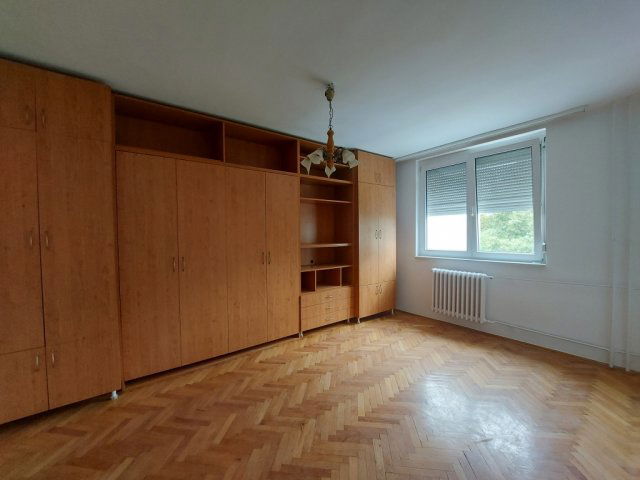 Eladó téglalakás, Székesfehérvárott 45.7 M Ft, 2 szobás
