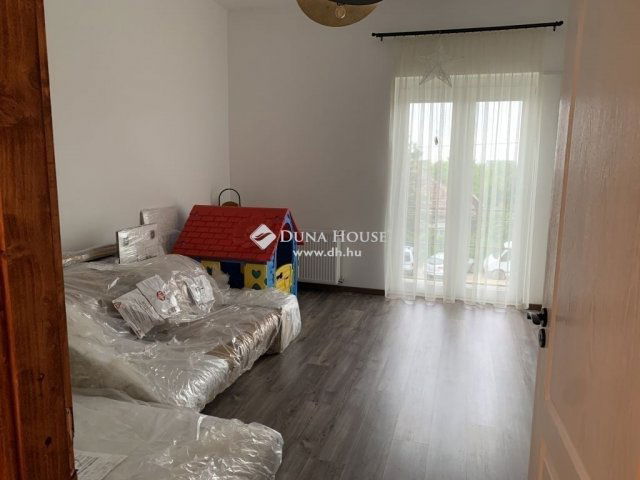 Eladó családi ház, Érden 195 M Ft, 4 szobás