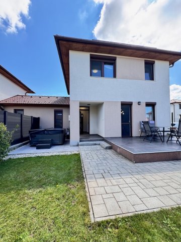 Kiadó téglalakás, albérlet, Győrött 450 E Ft / hó, 4 szobás