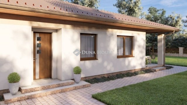 Eladó családi ház, Ceglédbercelen 79.99 M Ft, 5 szobás