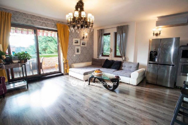 Eladó családi ház, Budapesten, II. kerületben 295 M Ft