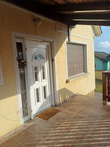 Eladó családi ház, Pilisvörösváron 87.9 M Ft, 2+1 szobás