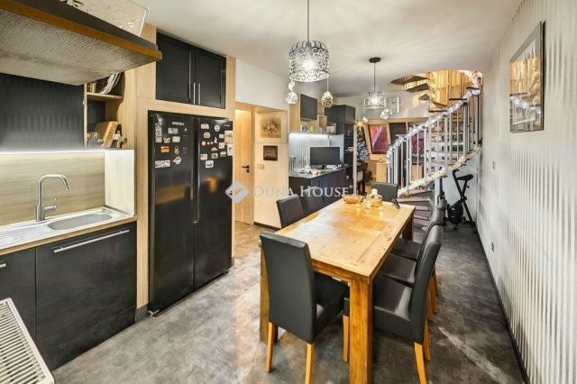 Eladó téglalakás, Kecskeméten 83.9 M Ft, 4 szobás