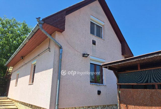Eladó családi ház, Nagybörzsönyön 39.9 M Ft, 2+1 szobás