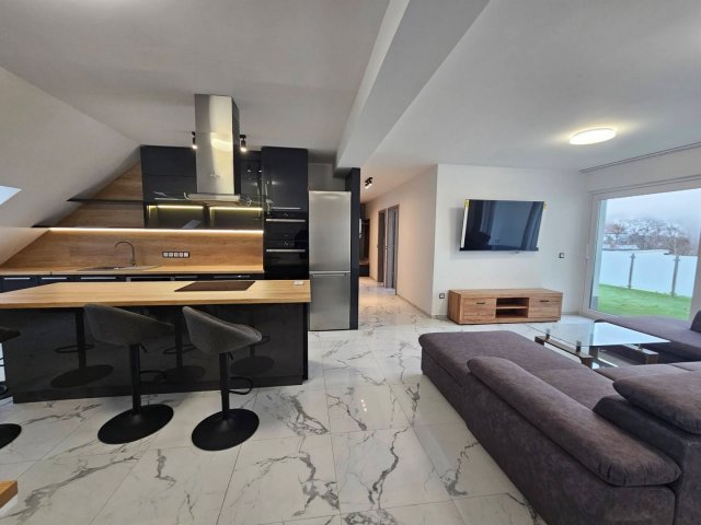 Eladó téglalakás, Debrecenben 155 M Ft, 4 szobás