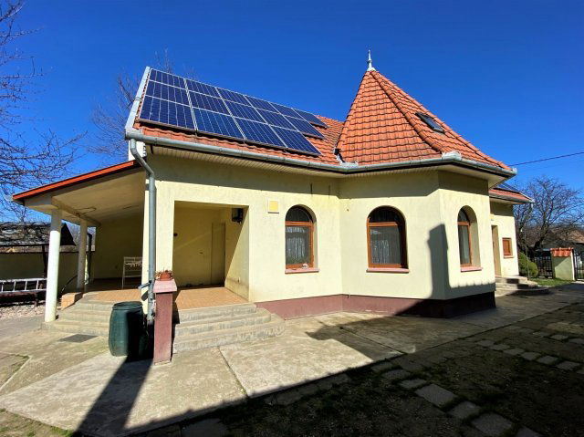 Eladó családi ház, Sarkadon 52 M Ft, 3 szobás