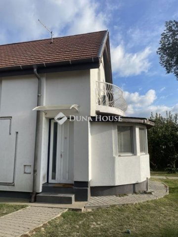 Eladó családi ház, Délegyházán 96 M Ft, 4 szobás