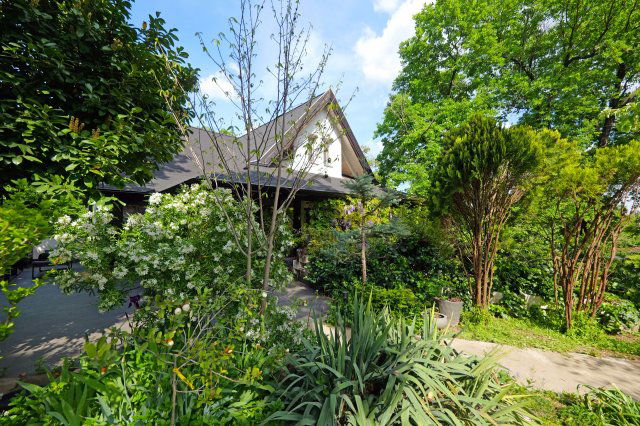 Eladó családi ház, Budapesten, XII. kerületben, Magas úton