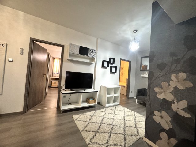 Kiadó téglalakás, albérlet, Pécsett 180 E Ft / hó, 1+2 szobás