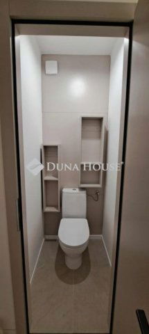 Kiadó panellakás, albérlet, Pécsett 180 E Ft / hó, 2 szobás