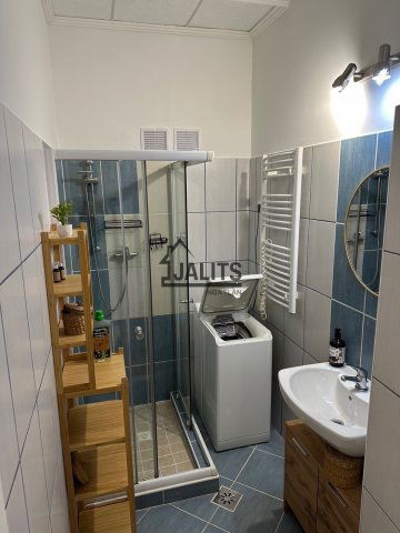 Kiadó téglalakás, albérlet, VI. kerületben, Székely Bertalan utcában