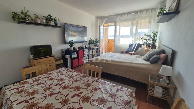 Eladó panellakás, Százhalombattán 55 M Ft, 2 szobás