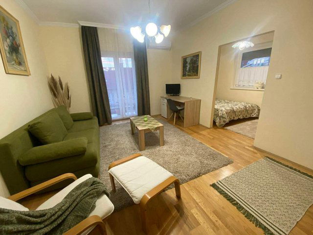 Kiadó téglalakás, albérlet, Szegeden, Gogol utcában, 1+1 szobás