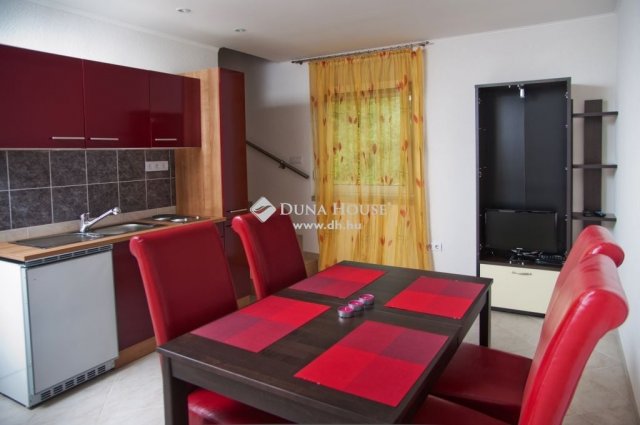 Eladó családi ház, Dunaszekcsőn 73.72 M Ft, 6 szobás