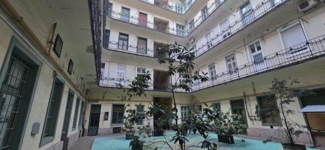 Eladó téglalakás, Budapesten, VI. kerületben, Király utcában