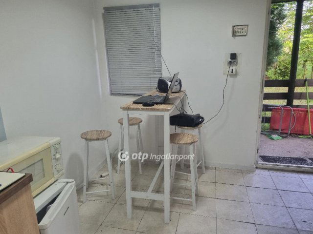 Eladó nyaraló, Dömsödön 11 M Ft, 2 szobás