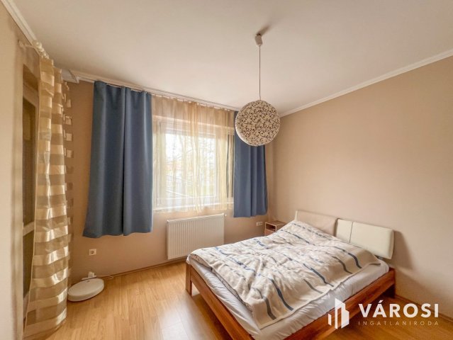 Eladó téglalakás, Békéscsabán 65 M Ft, 2 szobás