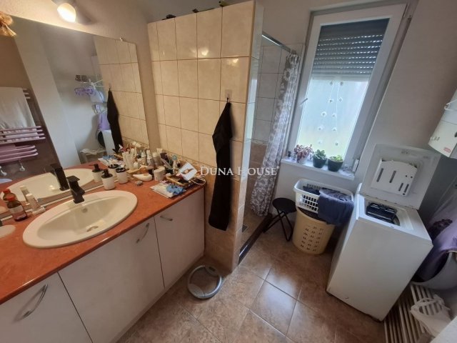 Eladó téglalakás, Kiskunfélegyházán 50 M Ft, 2 szobás