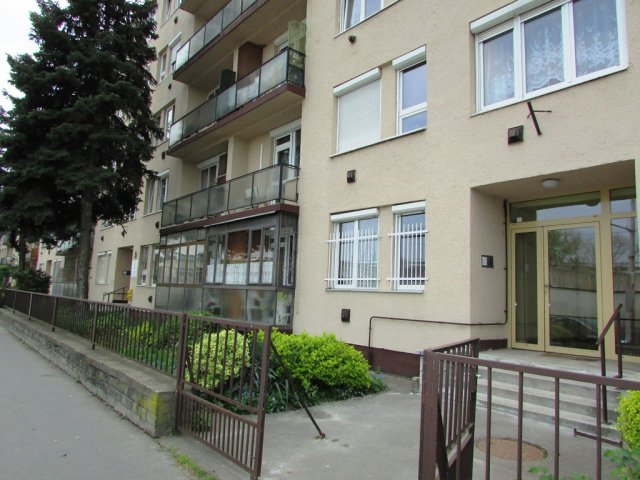 Eladó téglalakás, Budapesten, IX. kerületben, Üllői úton