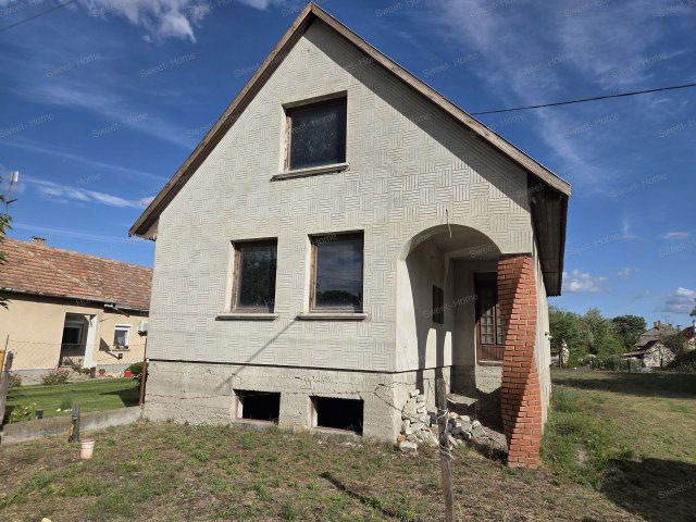 Eladó családi ház, Orgoványon 20 M Ft, 3 szobás