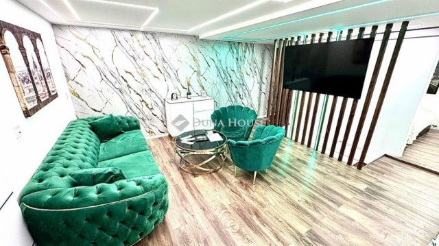 Eladó téglalakás, Budapesten, VII. kerületben 93.9 M Ft