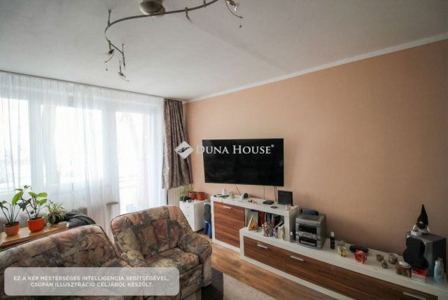 Eladó panellakás, Kecskeméten 57.6 M Ft, 3 szobás