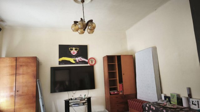 Eladó családi ház, Budakeszin 20 M Ft, 1 szobás