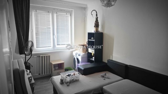 Eladó panellakás, Székesfehérvárott 61 M Ft, 2 szobás