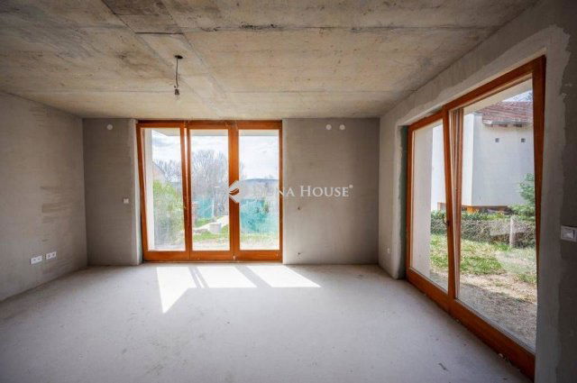 Eladó téglalakás, Budakeszin 114 M Ft, 3 szobás