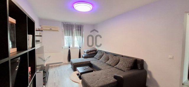 Eladó panellakás, Székesfehérvárott 59.9 M Ft, 4 szobás