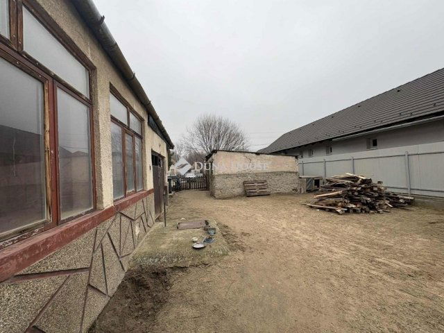 Eladó családi ház, Dabason 34.9 M Ft, 1 szobás