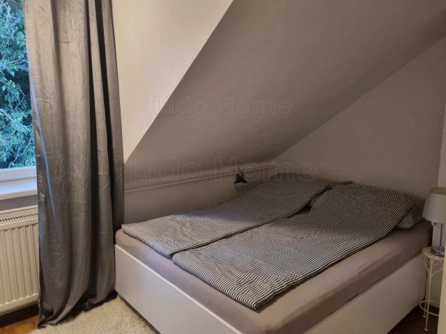 Eladó téglalakás, Siófokon 55 M Ft, 3 szobás