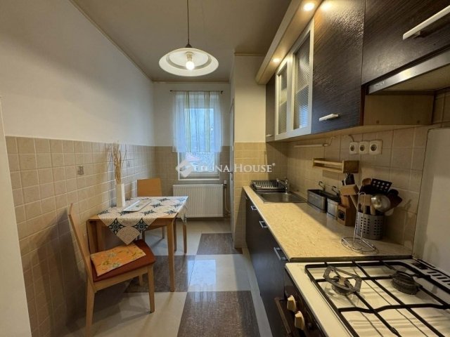 Eladó téglalakás, Pécsett 32.5 M Ft, 1 szobás