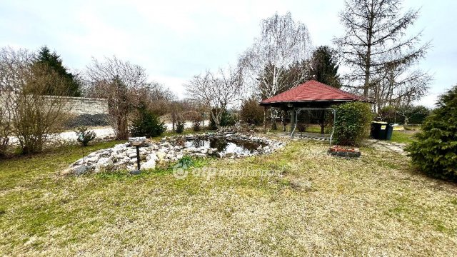 Eladó telek, Töltéstaván 28 M Ft / költözzbe.hu