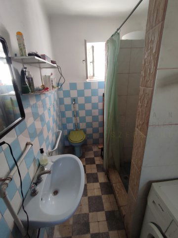 Eladó családi ház, Szatymazon 42.5 M Ft, 3 szobás