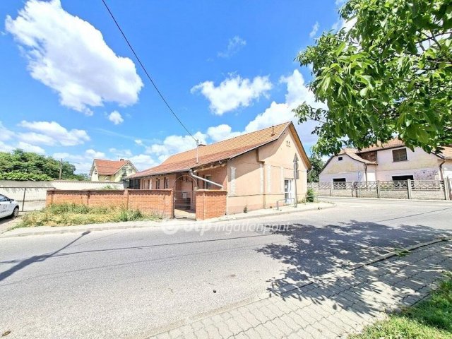Eladó iroda, Ráckevén 99 M Ft, 4 szobás / költözzbe.hu