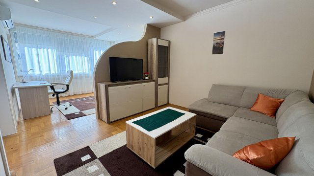 Kiadó panellakás, albérlet, Debrecenben 280 E Ft / hó, 2 szobás