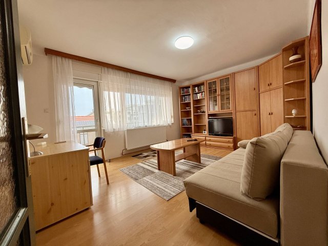 Kiadó téglalakás, albérlet, Pécsett 150 E Ft / hó, 2 szobás