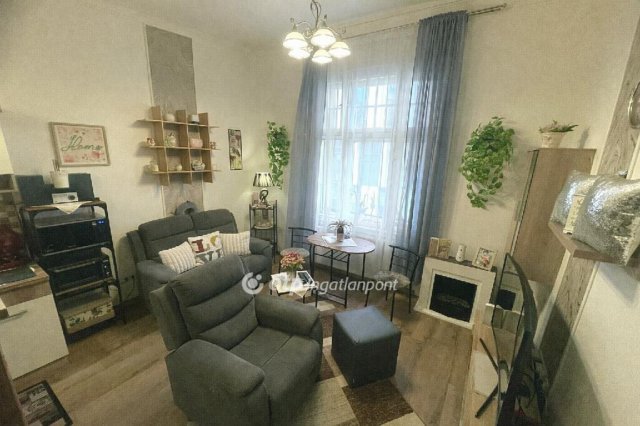 Eladó téglalakás, Budapesten, VIII. kerületben 109.9 M Ft